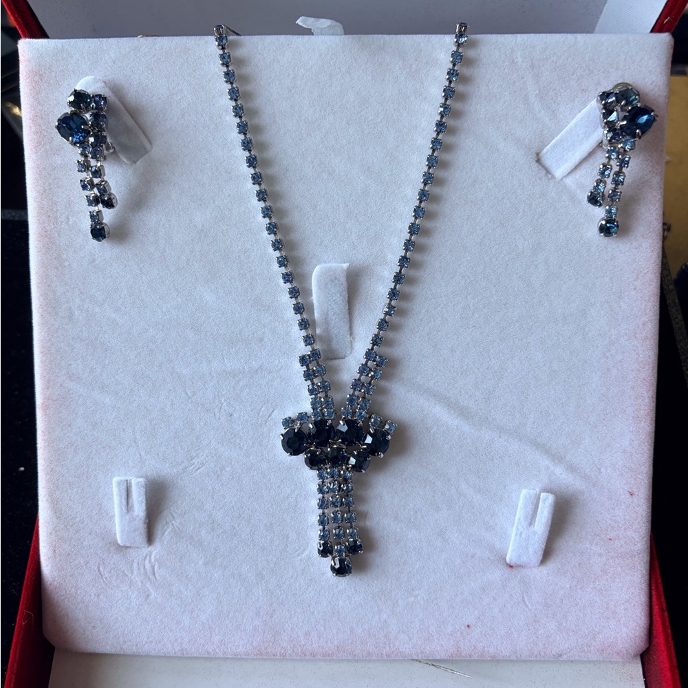 Blue Crystal Pendant Necklace and Earrings Set
